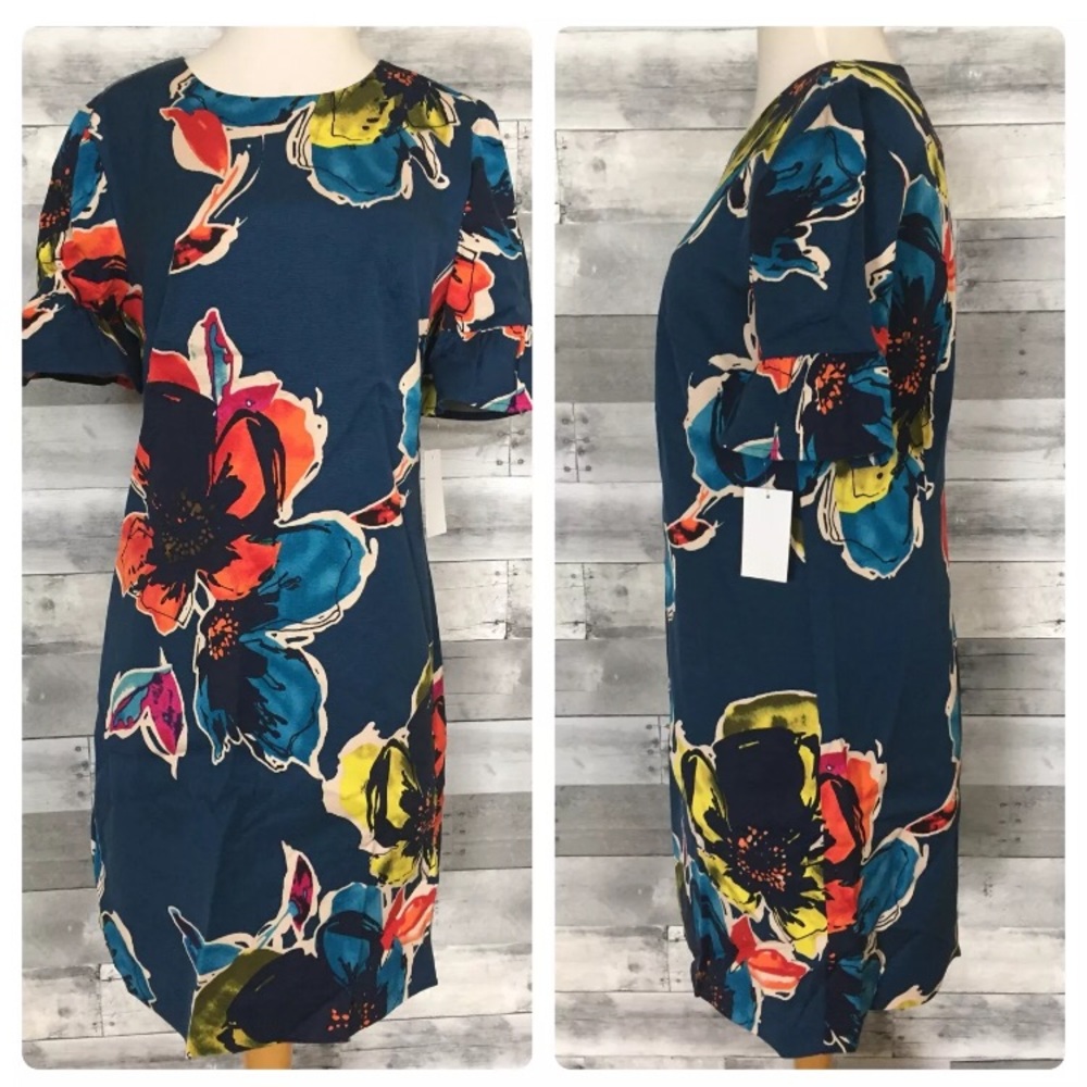 New with tags!  Fun flora Trina Turk Dress!!